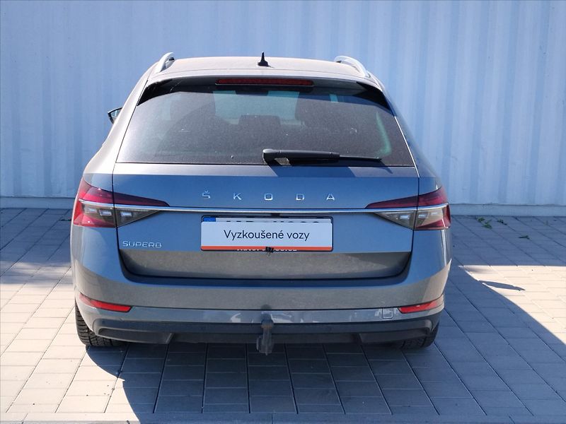 Škoda Superb 2,0   STYLE 110kW DSG Tasžné - fotka 26 z 35
