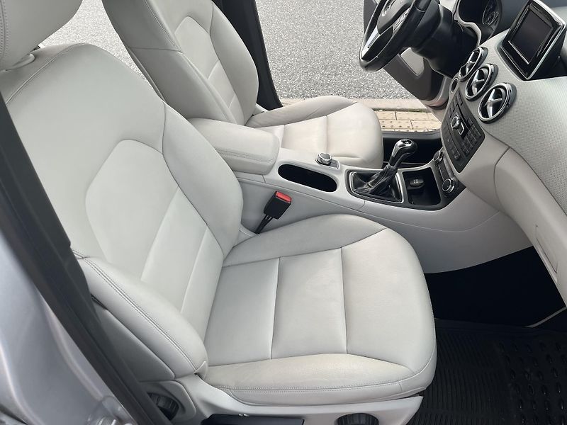 Mercedes-Benz Třídy B 180 CDi ČR - fotka 14 z 32
