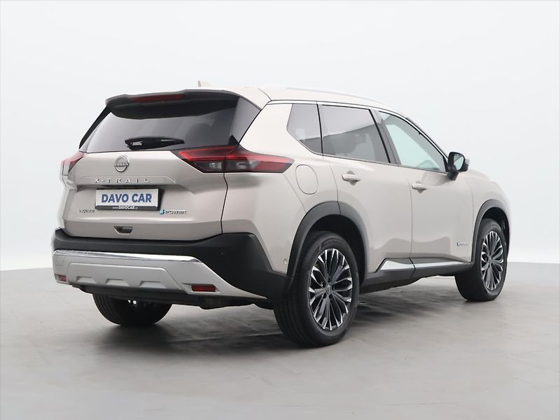Nissan X-Trail 1,5 e-Power 4WD Tekna CZ 1.Maj - fotka 7 z 35