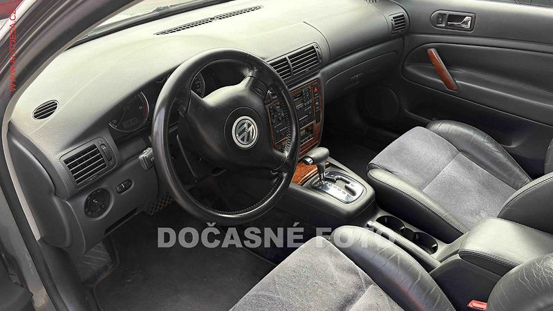 Volkswagen Passat (2004) 1.9TDi, AT, autoAC - fotka 3 z 3