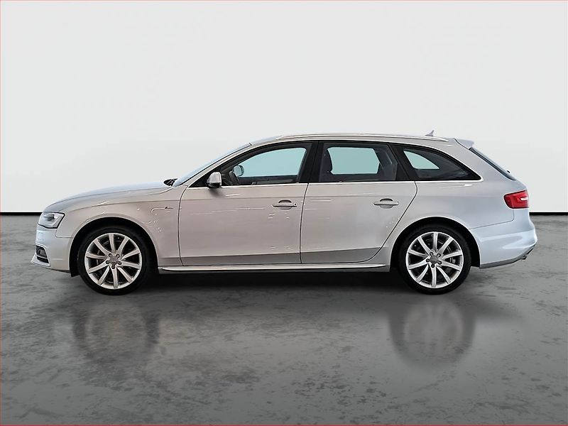 Audi A4 (2013) 2.0 TDI, 4X4, Automat, Navi - fotka 3 z 17