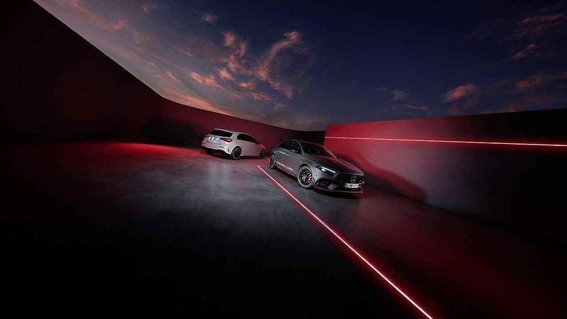Nejmenší Mercedes je i po modernizaci k dispozici s karosériemi sedan a hatchback
