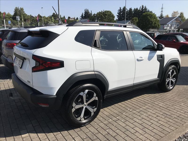 Dacia Duster 1,2   Journey Tce 130 4x4 - fotka 4 z 11