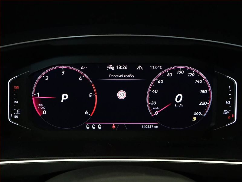 Volkswagen Tiguan (2021) R-Line 2.0 TDI - fotka 9 z 16