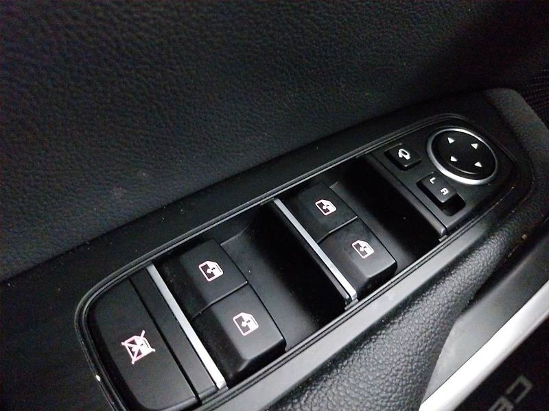 Kia Ceed (2023) Premium 1.6 GDI plug-in - fotka 17 z 17