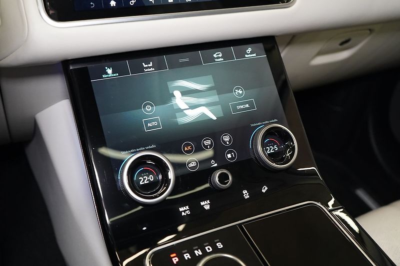 Land Rover Range Rover Velar R-Dynamic HSE, Masáž, Vzduch - fotka 27 z 46