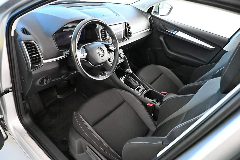 Škoda Karoq (2024) 2.0 4x4 DSG LED TOUR Virtual K - fotka 10 z 33