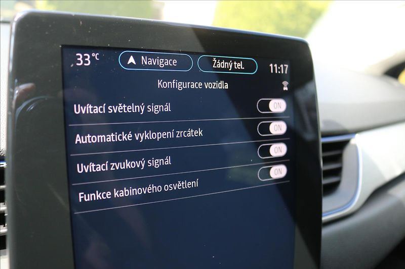 Renault Captur (2020) 1,6 Intens E-TECH Plug-in - fotka 42 z 71