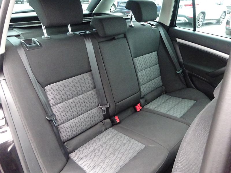 Škoda Octavia 1.2TSI 77kW NAVI TAŽNÉ SERVIS - fotka 11 z 39