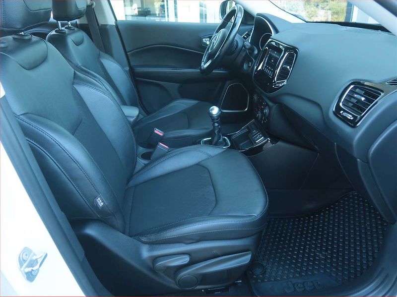 Jeep Compass (2021) 1.3 T-GDI, Tempomat - fotka 9 z 18