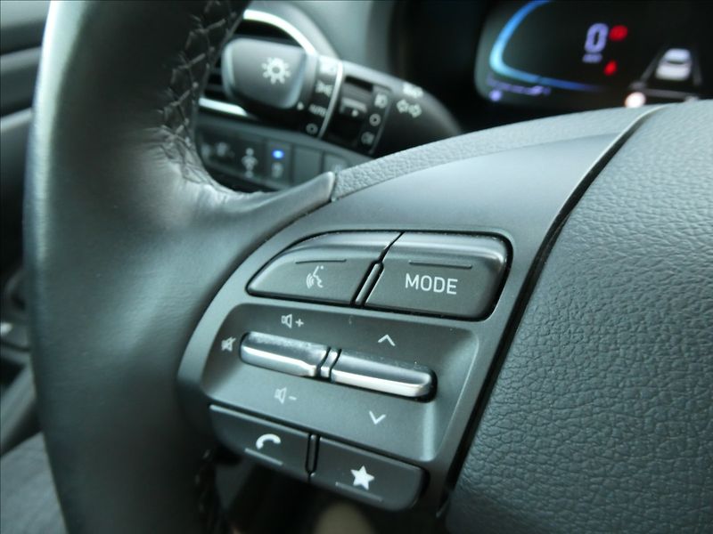 Hyundai i30 1,5 DPI 71kW Family,ČR,záruka - fotka 36 z 46