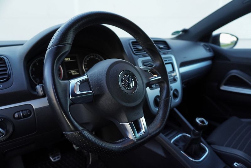 Volkswagen Scirocco 1.4 TSI 90kW - fotka 14 z 28