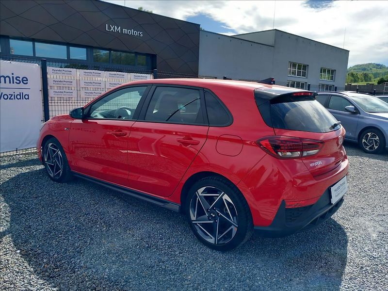 Hyundai i30 1,5 T-GDi N-LINE - fotka 6 z 26