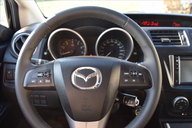 Mazda 5 2,0 DiSi 110KW  ALU VÝHŘEV SED - fotka 27 z 46