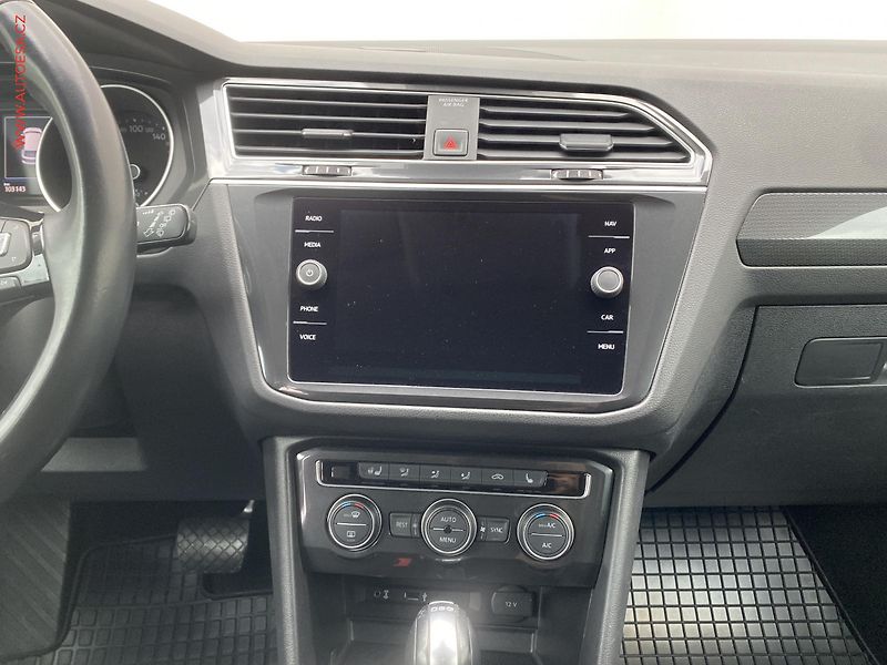 Volkswagen Tiguan (2018) 2.0 TDi, ČR, DSG - fotka 12 z 18