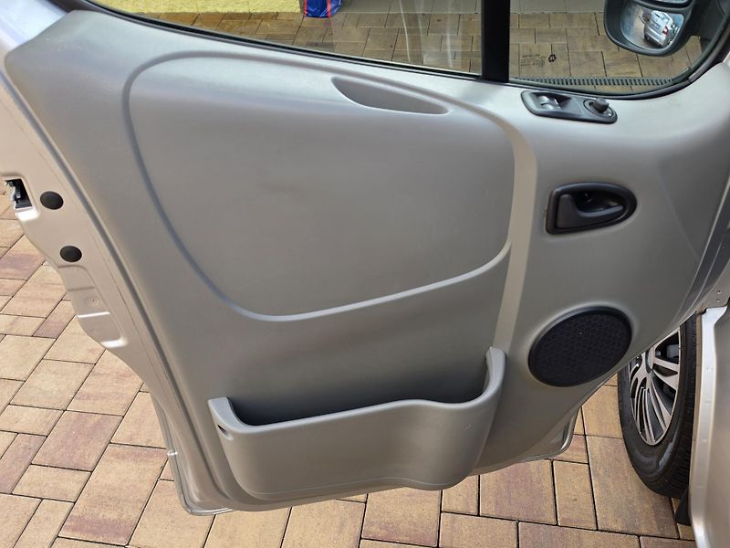 Opel Vivaro 2.0CDTi 84kW 6-MÍST*KLIMA*T.Z. - fotka 9 z 39