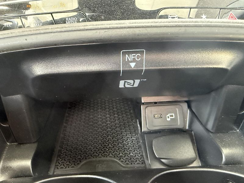 Mercedes-Benz Třídy E (2023) E 63 S AMG 4M+ sedan - fotka 38 z 51