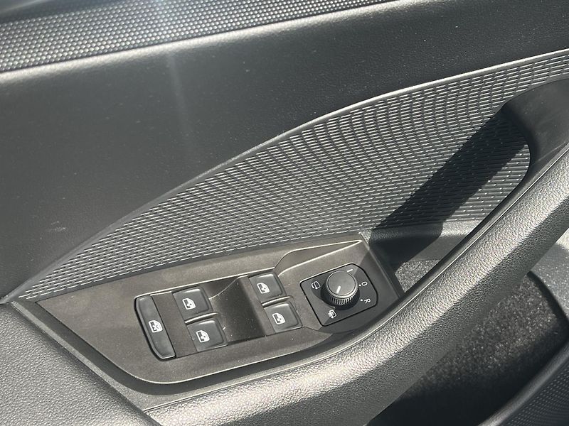 Škoda Octavia (2024) 1,5TSi AMBITION 110kW - fotka 19 z 39