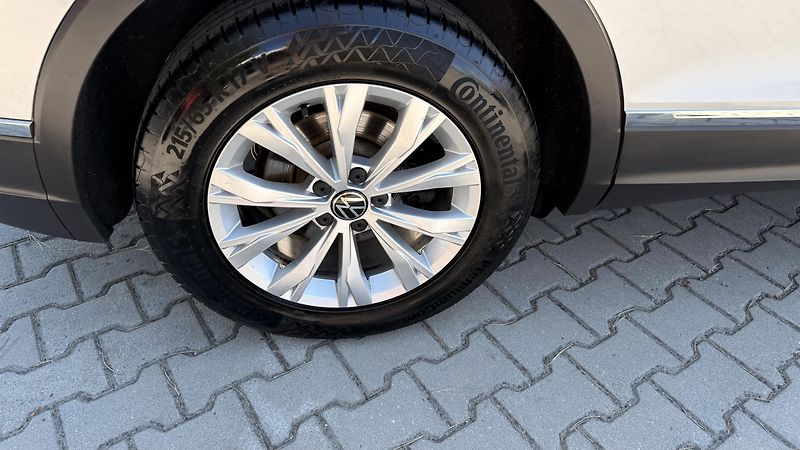 Volkswagen Tiguan (2022) 2.0 TDI,LIFEREZERVOVÁNO - fotka 36 z 40