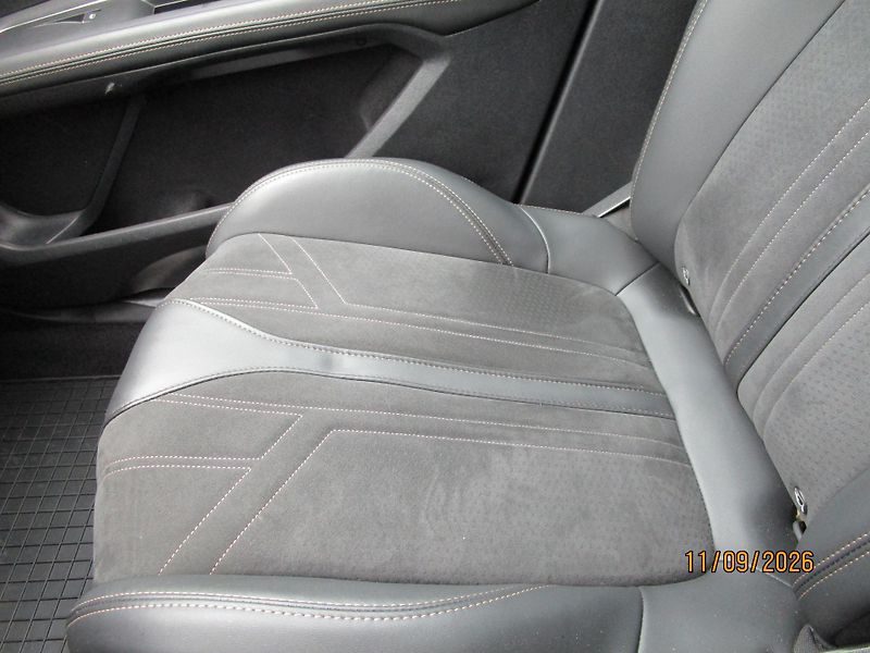 Peugeot 3008 (2021) GT 1,5 HDi - fotka 25 z 32