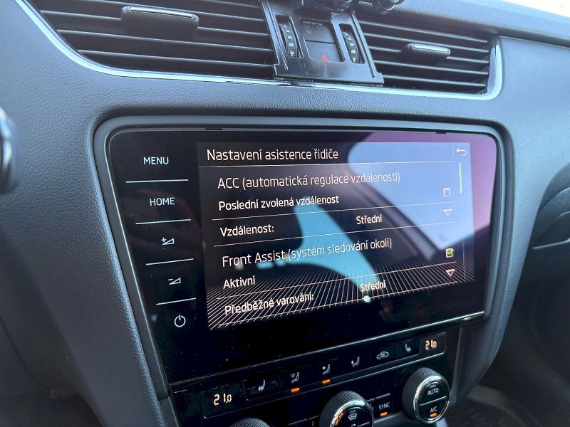 Škoda Octavia (2017) TDI 110 kW Style Plus - tažné - fotka 17 z 34