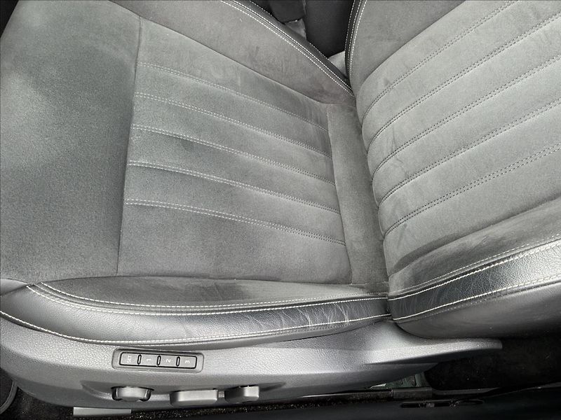 Škoda Superb 2,0 STYLE 4X4 TAŽNÉ,KAMERA - fotka 12 z 31