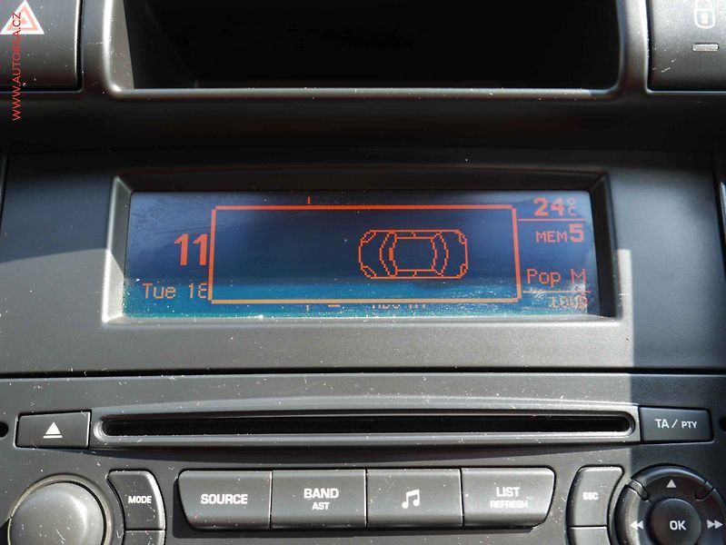 Peugeot 3008 (2011) 1.6VTi, AC, TZ, park.asist - fotka 15 z 17