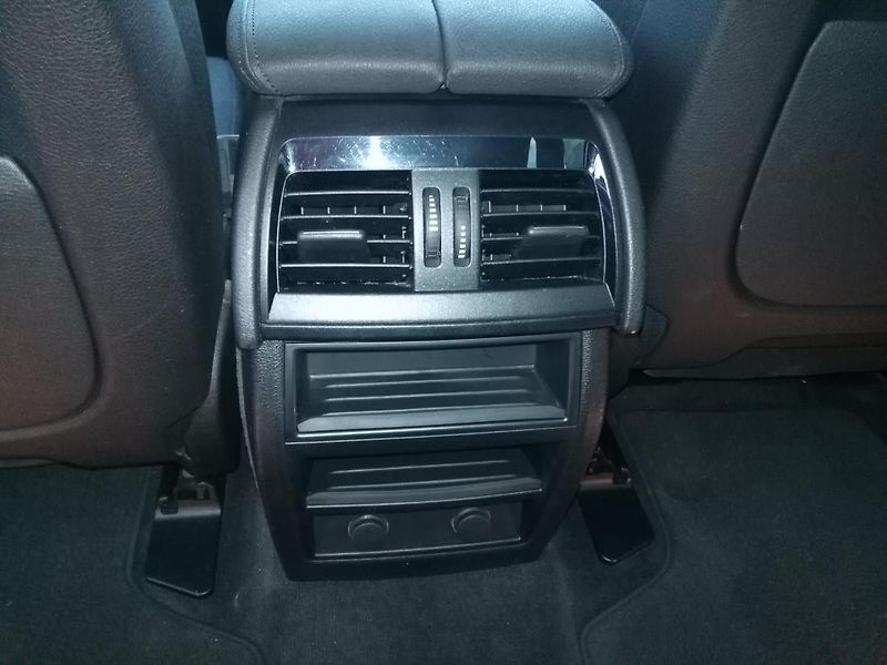 BMW X5 3,0d xDrive - fotka 8 z 36
