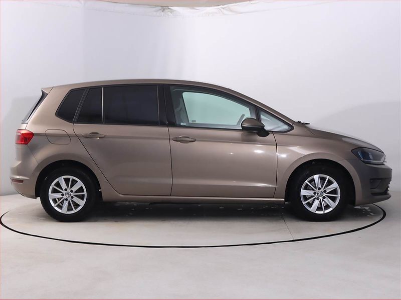 Volkswagen Golf Sportsvan (2014) Comfortline 1.6 TDI - fotka 6 z 18