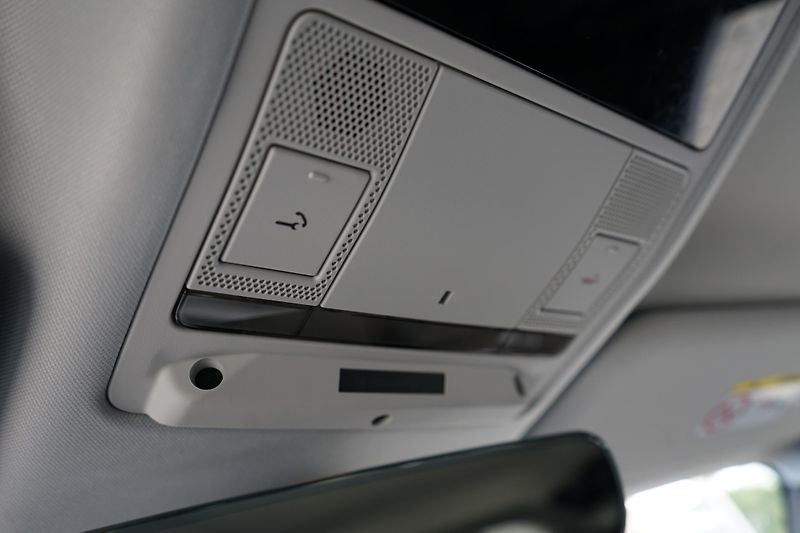 Land Rover Defender (2026) 110 3,0 S D200 - fotka 31 z 35