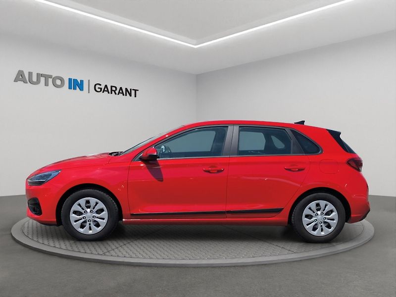 Hyundai i30 (2024) 1.5 DPi 70kW, ČR, 1. Maj., Ser - fotka 8 z 25