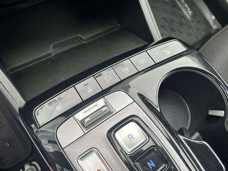 Hyundai Tucson (2022) 1.6T-GDi 132kW AT ČR NOVÉ - fotka 16 z 23