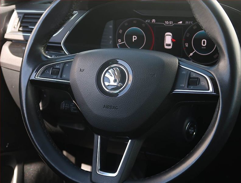 Škoda Superb (2019) Laurin&Klement 2.0 TDI - fotka 26 z 26