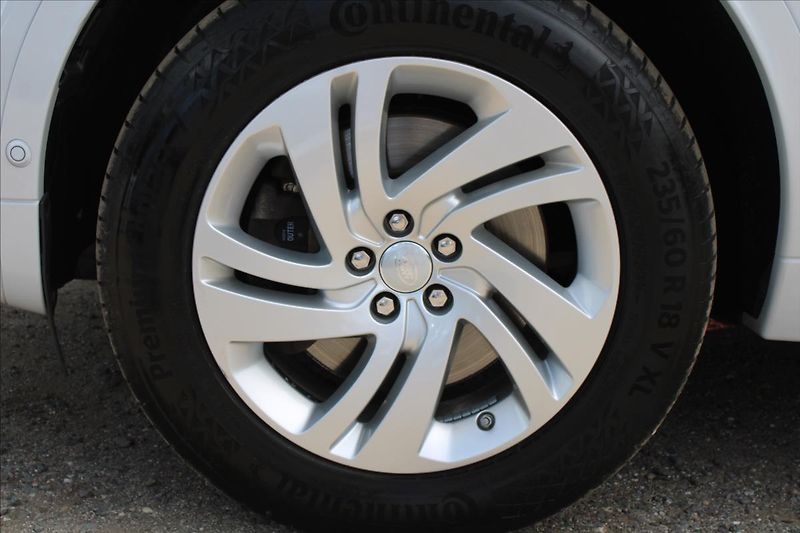 Land Rover Discovery Sport 1,5 P300e  A/T,4x4,R-DYNAMIC S - fotka 36 z 39
