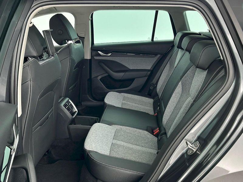 Škoda Octavia (2025) Combi DSG 2.0TDI 110kW Top Sel - fotka 8 z 31