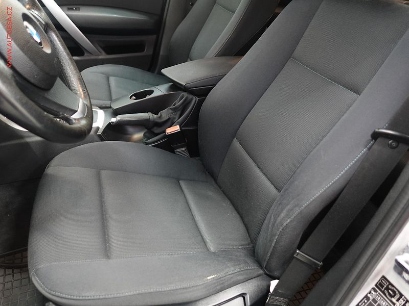 BMW X3 (2008) 2.0d xDrive20d, AT, xenon - fotka 9 z 22