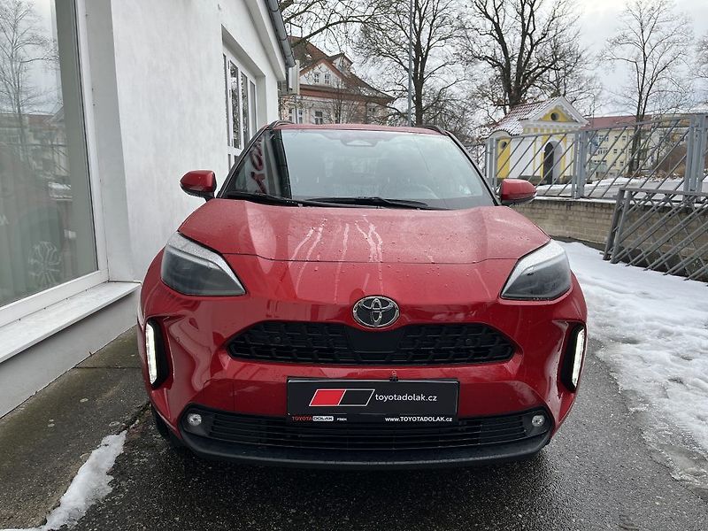 Toyota Yaris Cross 1.5 HEV Style (2x4) - fotka 2 z 24