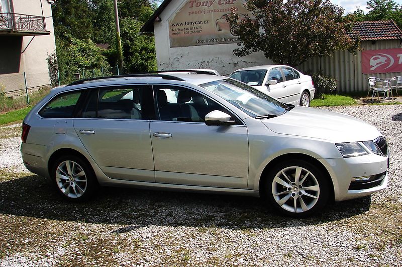 Škoda Octavia 2.0 TDi DSG LED NAVI ČR-ZADÁNO - fotka 5 z 43