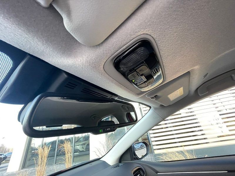 Toyota Yaris 1.5 Hybrid 116HP Style - fotka 20 z 27