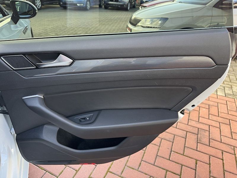 Volkswagen Arteon (2019) 2.0TDi DSG 140kW R-Line - fotka 20 z 50