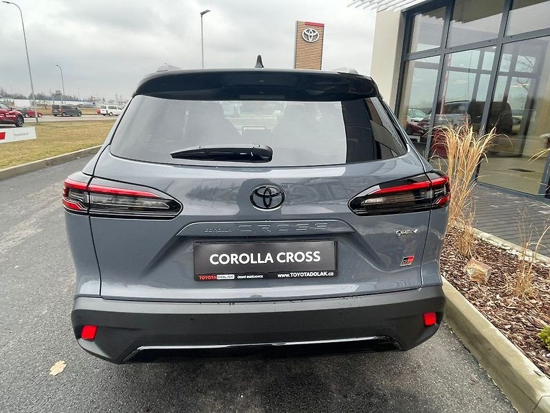 Toyota Corolla Cross 2.0 Hybrid FWD GR SPORT VIP - fotka 5 z 29