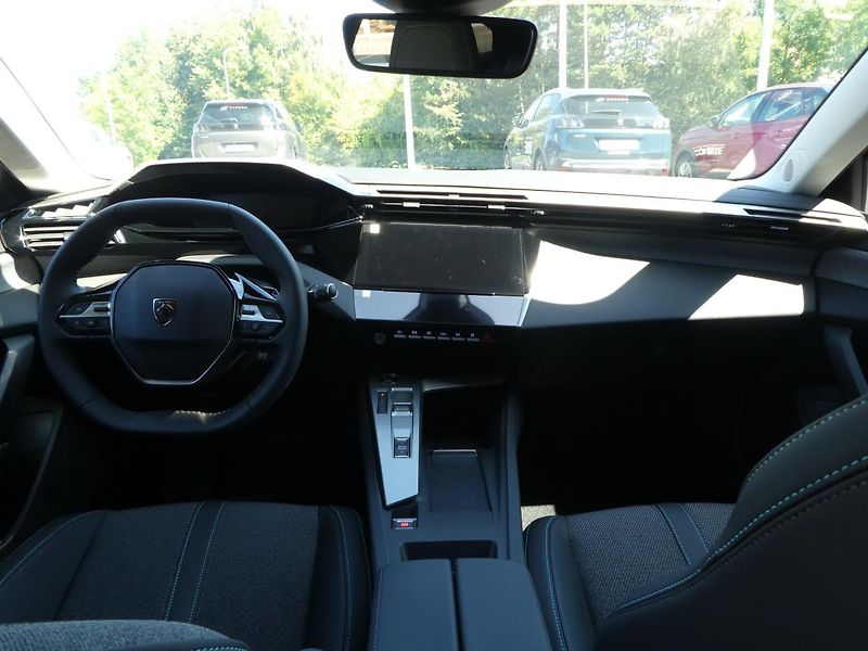 Peugeot 308 (2023) SW ALLURE 130k PT EAT8 - fotka 14 z 27