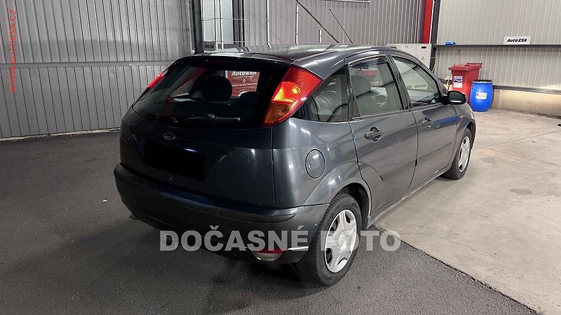 Ford Focus (2004) 1.8 TDCi - fotka 2 z 3