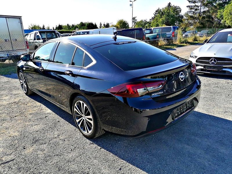 Opel Insignia (2020) 1.6 CDTi Innovation Head-Up - fotka 4 z 33