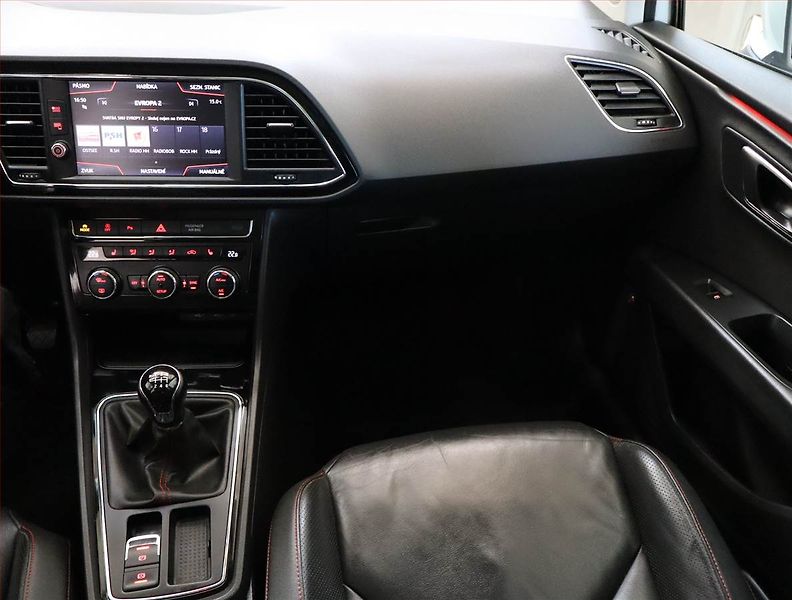 Seat Leon (2018) Sport 1.8 TSI, Kůže, Navi - fotka 8 z 24