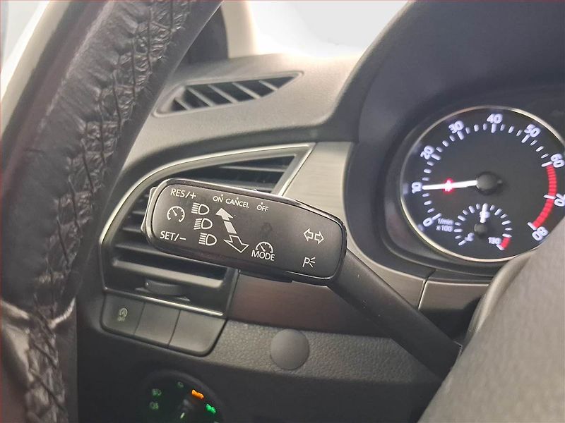 Škoda Fabia (2018) Style 1.0 TSI, Serv.kniha - fotka 22 z 24
