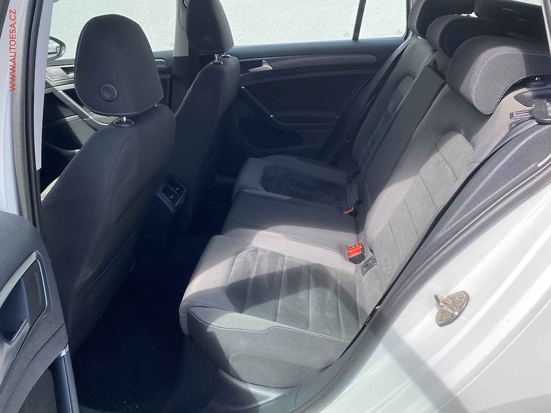 Volkswagen Golf (2017) 1.6 TDi, Comfortline, DSG - fotka 10 z 18