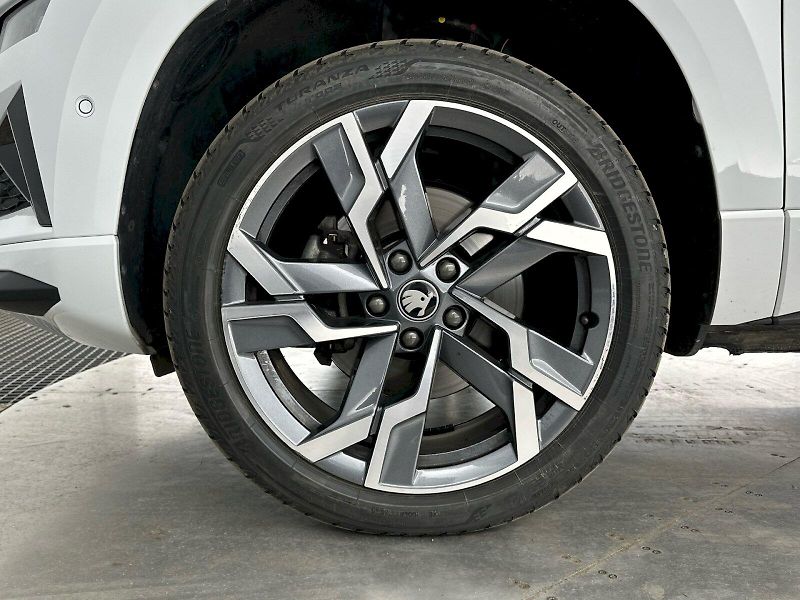 Škoda Karoq (2025) DSG 2.0TDI 110kW 4x4 SportLine - fotka 33 z 33
