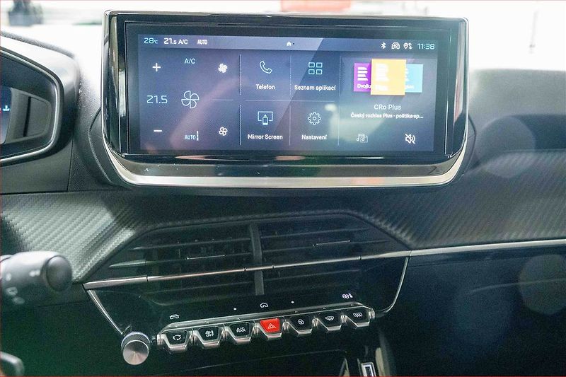 Peugeot 2008 (2025) 1.2 PureTech - fotka 12 z 18