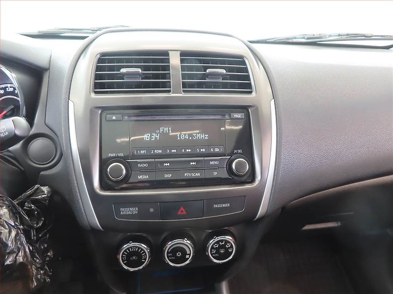 Mitsubishi ASX (2014) 1.8 DI-D, 4X4, Tempomat - fotka 12 z 16